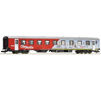 250985 Roco Nahverkehrswagen 2. Klasse (ÖBB).jpg